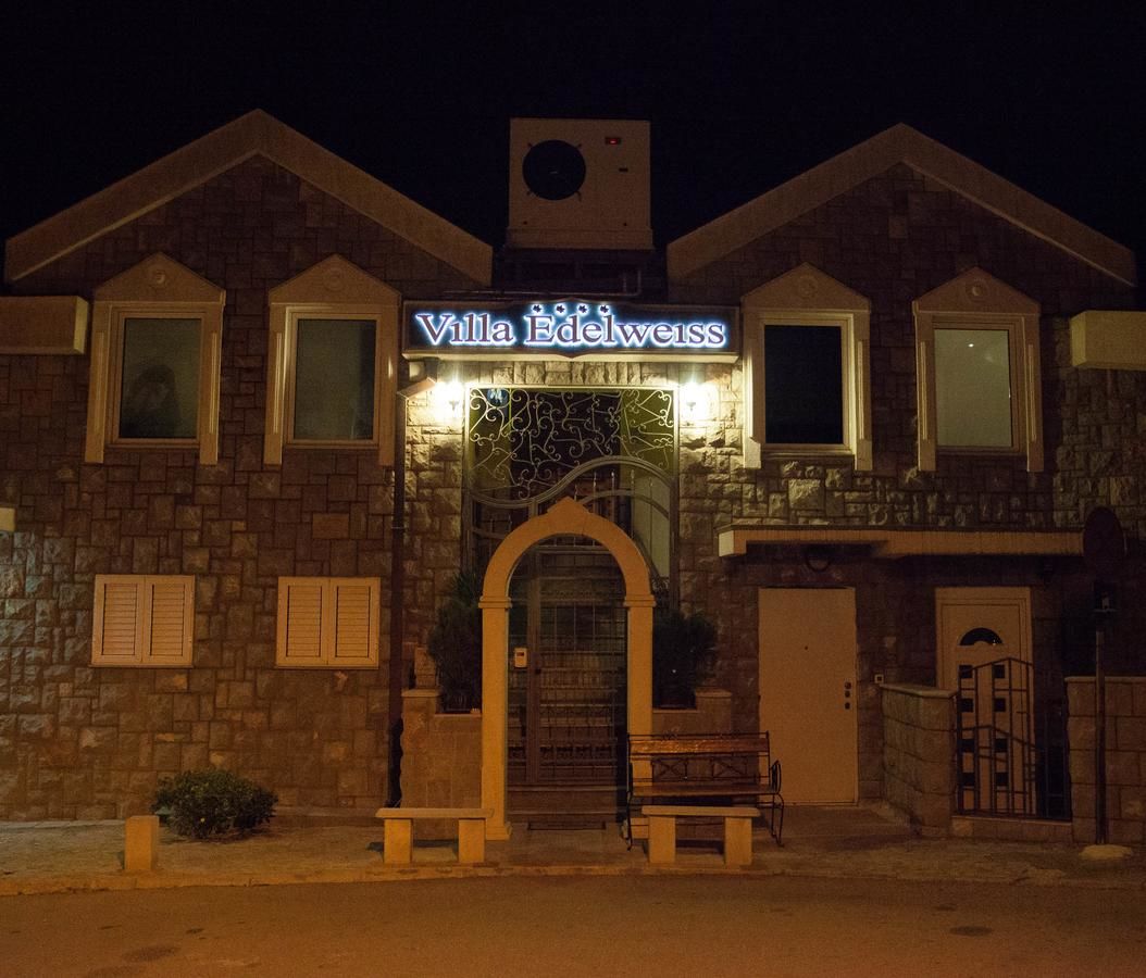 Апартаменты Villa Edelweiss Свети-Стефан-38